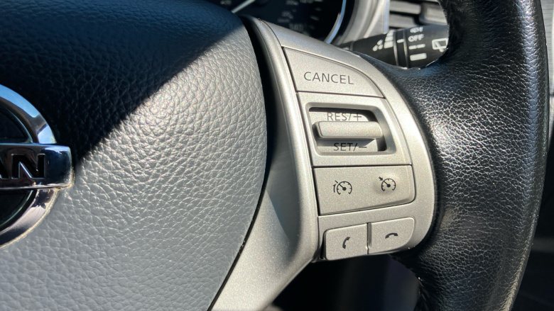 Nissan Pulsar 1.5 dCi N-Tec 5dr Diesel Hatchback